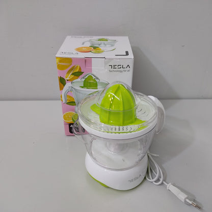 EXPRIMIDOR TESLA 40W – 0,7L, FÁCIL Y RÁPIDO PARA JUGOS FRESCOS
