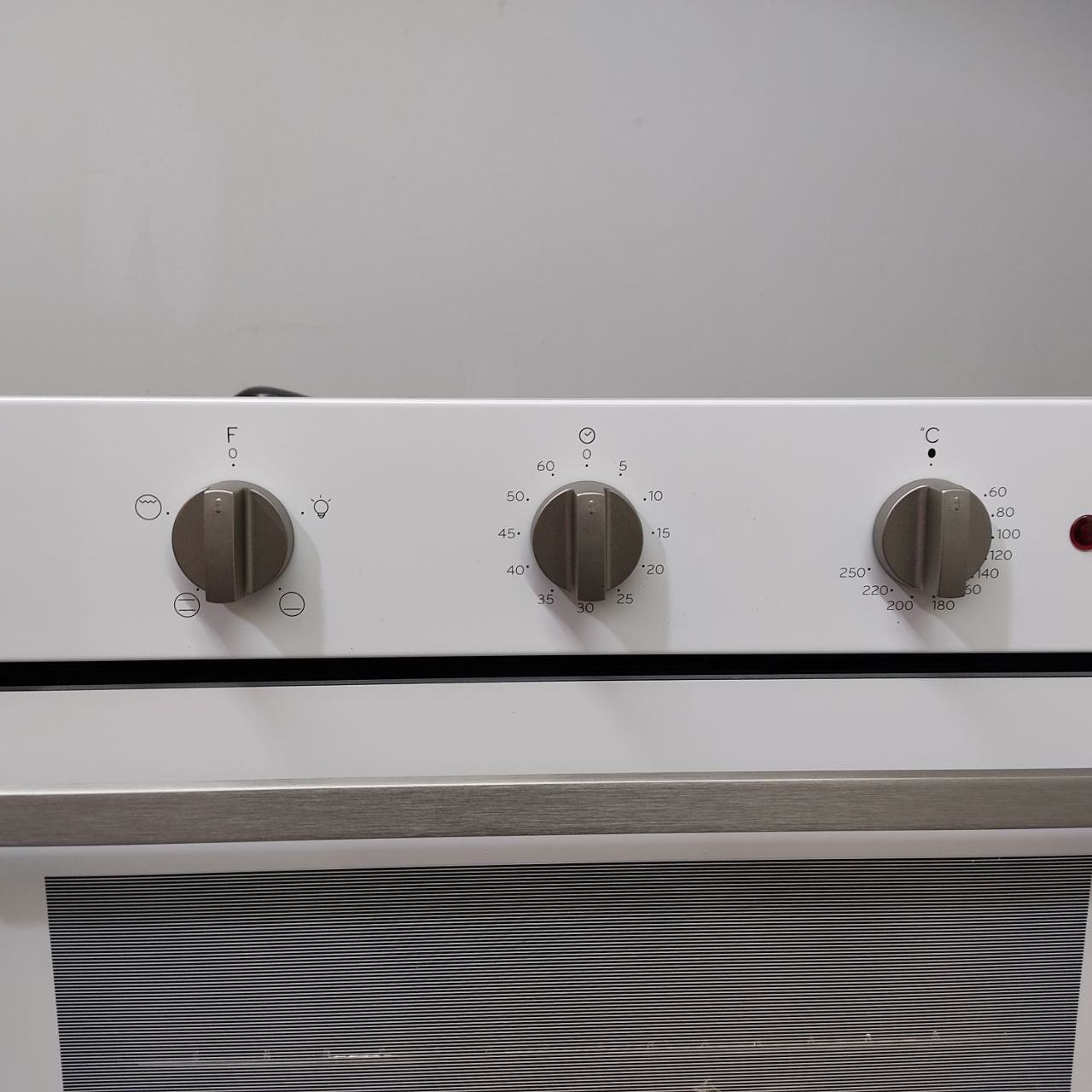 HORNO INDESIT IFW 6230 WH1 71L – MULTIFUNCIÓN, GRILL, CLASE A Y LIMPIEZA FÁCIL