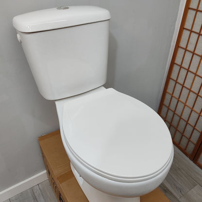 INODORO – WC COMPLETO CERÁMICO SALIDA HORIZONTAL CON CISTERNA