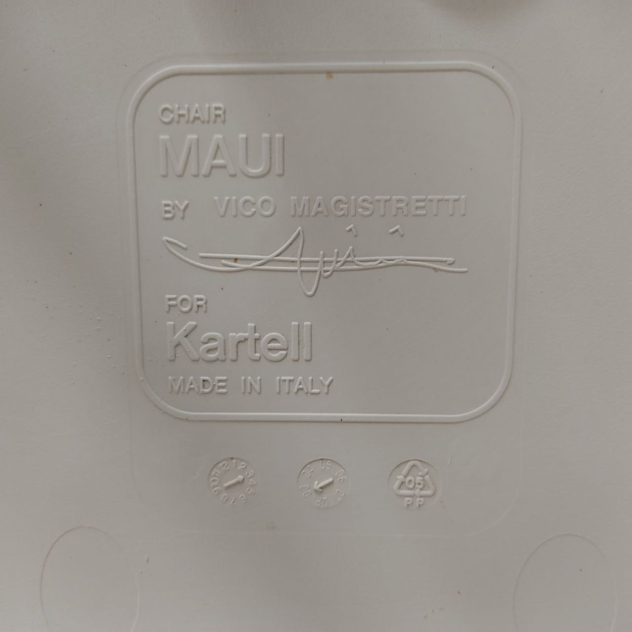 SILLAS MAUI ORIGINALES KARTELL – DISEÑO VICO MAGISTRETTI – STOCK DISPONIBLE Y PRECIO ECONÓMICO
