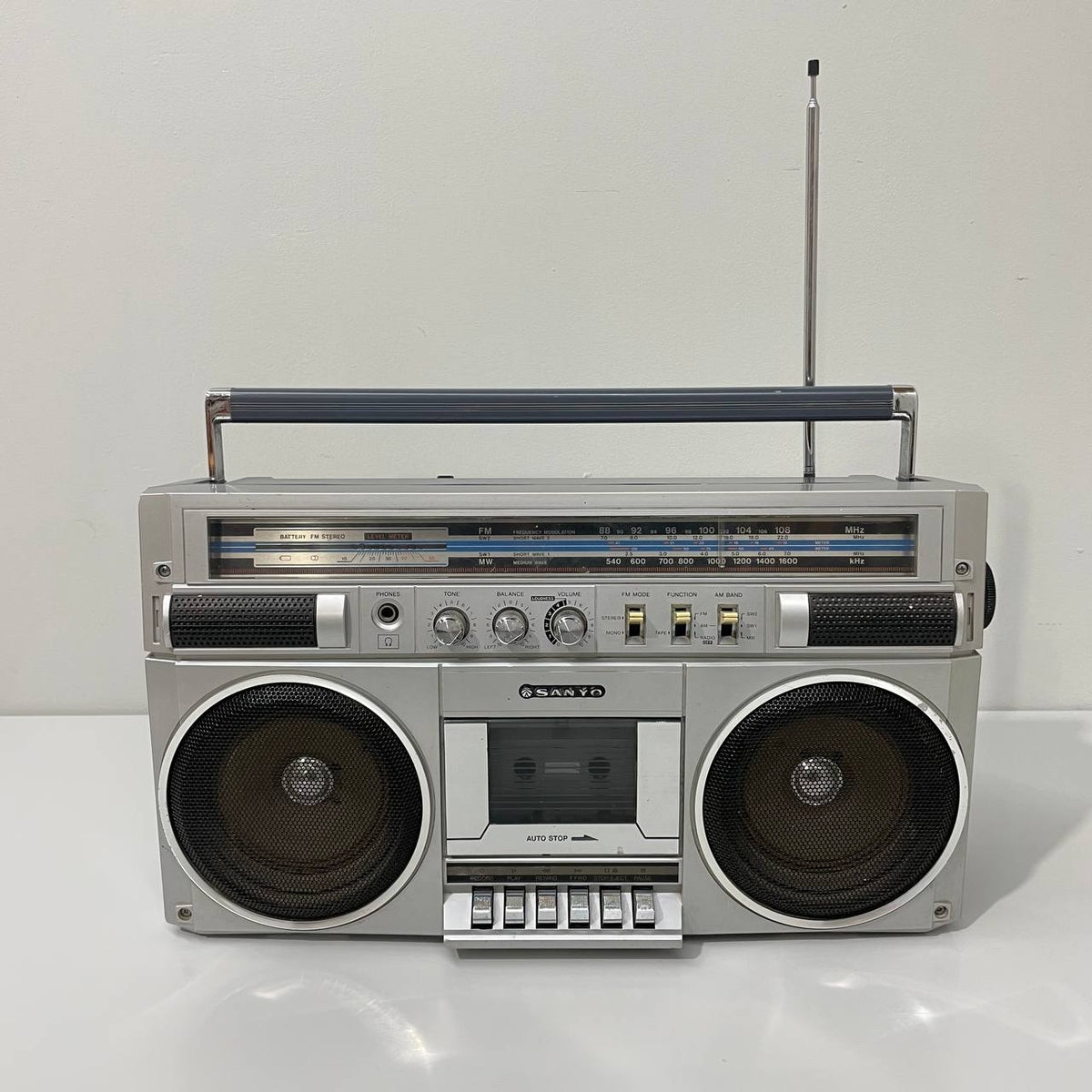 Radio Cassette Sanyo M9830K